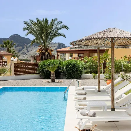 Santa Maria Private Pool & Sea View * 아판토우