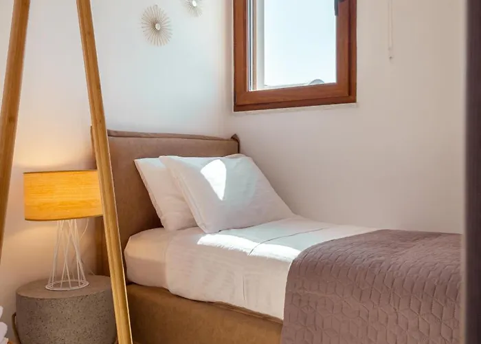 Santa Maria With Private Pool And Sea View أفانتو