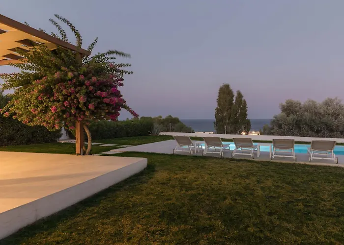 فيلة Santa Maria With Private Pool And Sea View أفانتو